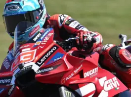 Marc Márquez se luce con gomas gastadas ante las Aprilia