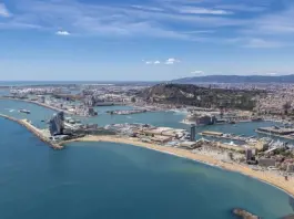 El Port de Barcelona crece un 1% y acelera sus importaciones