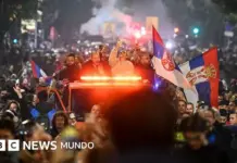 Vucic reconoce la derrota en Serbia tras el voto estudiantil