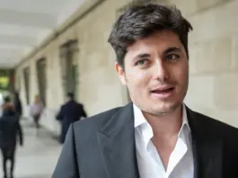 Ordenan detener a Vito Quiles para notificarle su juicio