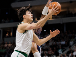Hugo González firma sus primeros puntos en triunfo de Celtics