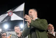 Abascal acusa a Sánchez de elegir un candidato afín a Marruecos