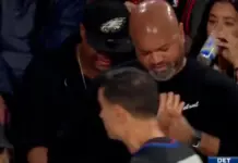 La reacción de JB Bickerstaff al ser tocado se hace viral