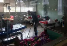 Crisis sanitaria: 32,5 por ciento menos médicos y más muertes