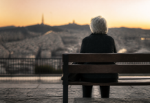 España tendrá más vínculos en 2050, pero crecerá la soledad