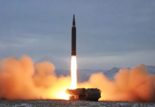 Corea del Norte prueba un misil capaz de evadir defensas