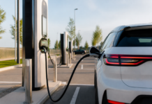 España gana en recarga rápida, pero vende menos eléctricos