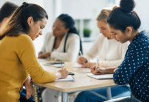 Villanueva impulsa un curso de castellano para empoderar