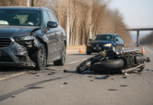 Muere un motorista tras chocar con el coche de Sira Martínez