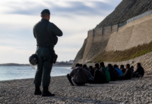 La verdadera razón del desalojo de las playas de Ceuta