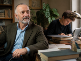 Pérez-Reverte sorprende: así empezaría hoy un joven escritor