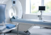 Fenin reclama al próximo Gobierno más tecnología sanitaria