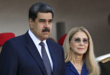 Maduro y Cilia Flores niegan cargos de tortura en Nueva York