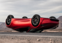 La tecnología que permite al Tesla Roadster ir boca abajo