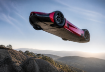 La tecnología que permite al Tesla Roadster ir boca abajo