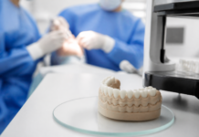 Dientes nuevos en un día: cirugía navegada e impresión 3D