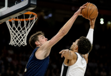 Aday Mara debuta en la NBA con un tapón monstruoso a Wembanyama