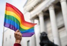 Medina alerta que defender los derechos LGTBI no admite pausas