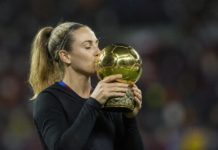 Alexia Putellas hace historia con su tercer Balón de Oro