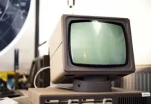 ChatGPT aprende COBOL: la IA entra en el código más antiguo