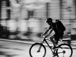 Normas de tránsito que ya protegen a motoristas y ciclistas Normas de tránsito que ya protegen a motoristas y ciclistas image