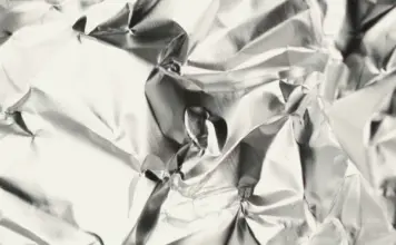 Papel aluminio: el truco para usar cada cara bien image