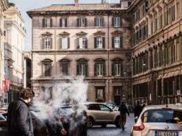 Italia afronta protestas y detiene al presunto instigador image
