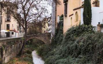 Río atmosférico deja lluvias y avisos en Granada image